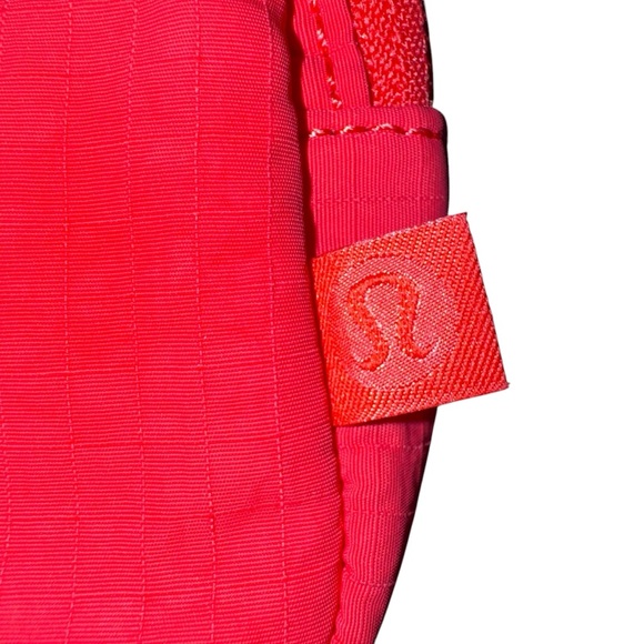 Lululemon Mini Belt Bag, Pink Punch/Meadowsweet - Picture 4 of 7